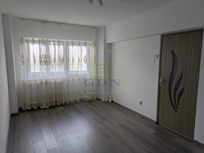 Apartament cu 2 camere de închiriat, proaspăt renovat, zona Cireșica - 300 Euro