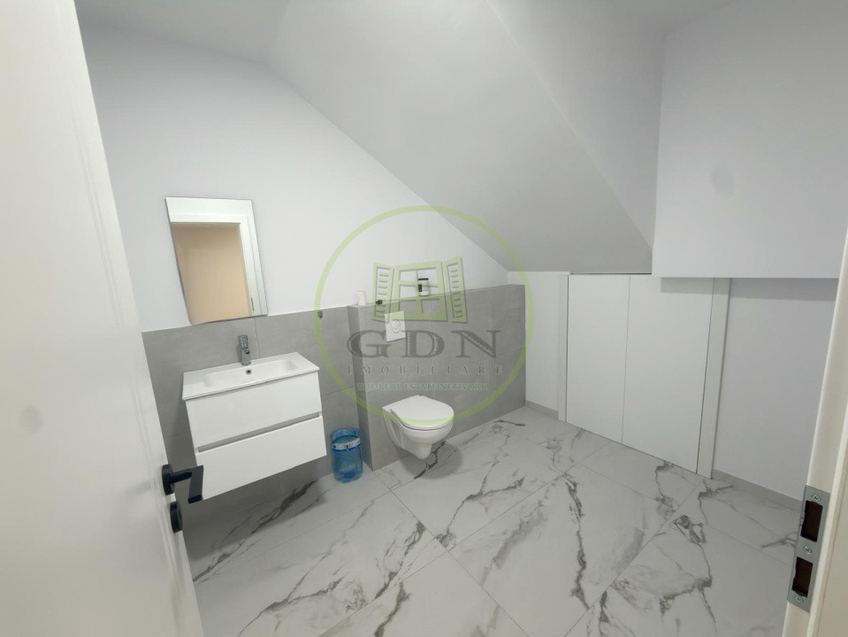 Spatiu comercial, 126 mp, Central, zona Piata Centrala 