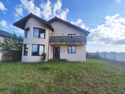 Casa 4 camere, teren 500 mp, Ghercesti, zona Aeroport