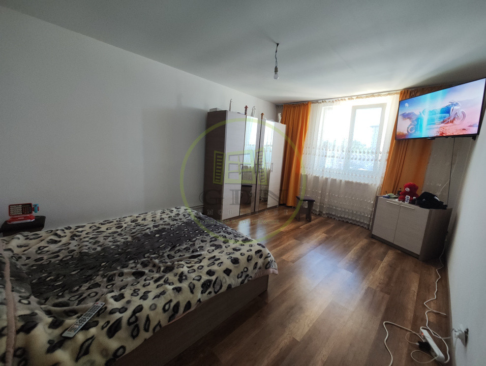 Casa 5 camere, teren 432 mp, Malu Mare, zona cartier Veterani