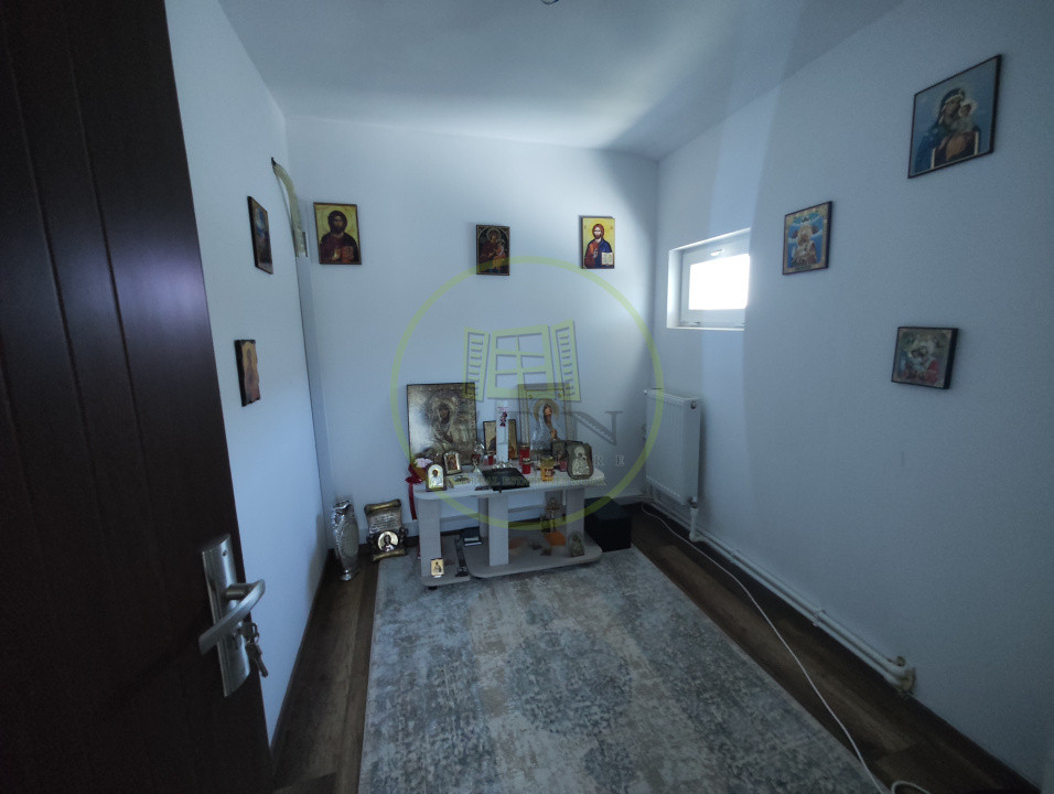 Casa 5 camere, teren 432 mp, Malu Mare, zona cartier Veterani