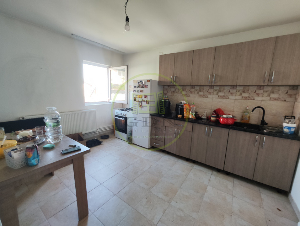 Casa 5 camere, teren 432 mp, Malu Mare, zona cartier Veterani