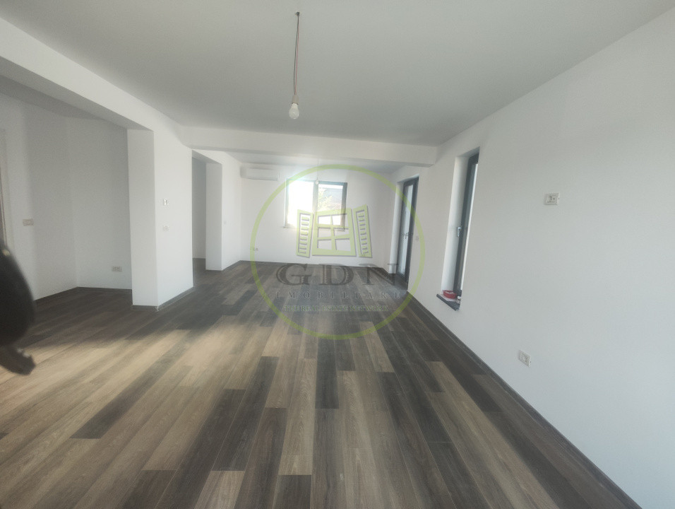 Casa 4 camere, teren 340 mp, Malu Mare, zona cartiere Veterani.