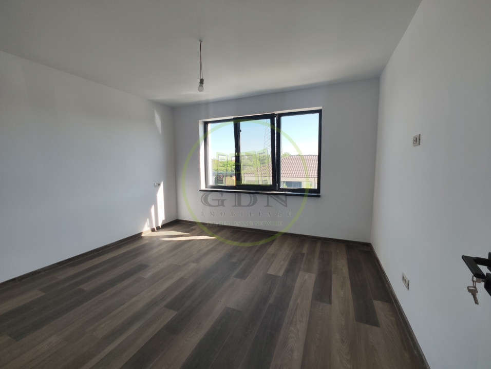 Casa 4 camere, teren 340 mp, Malu Mare, zona cartiere Veterani.