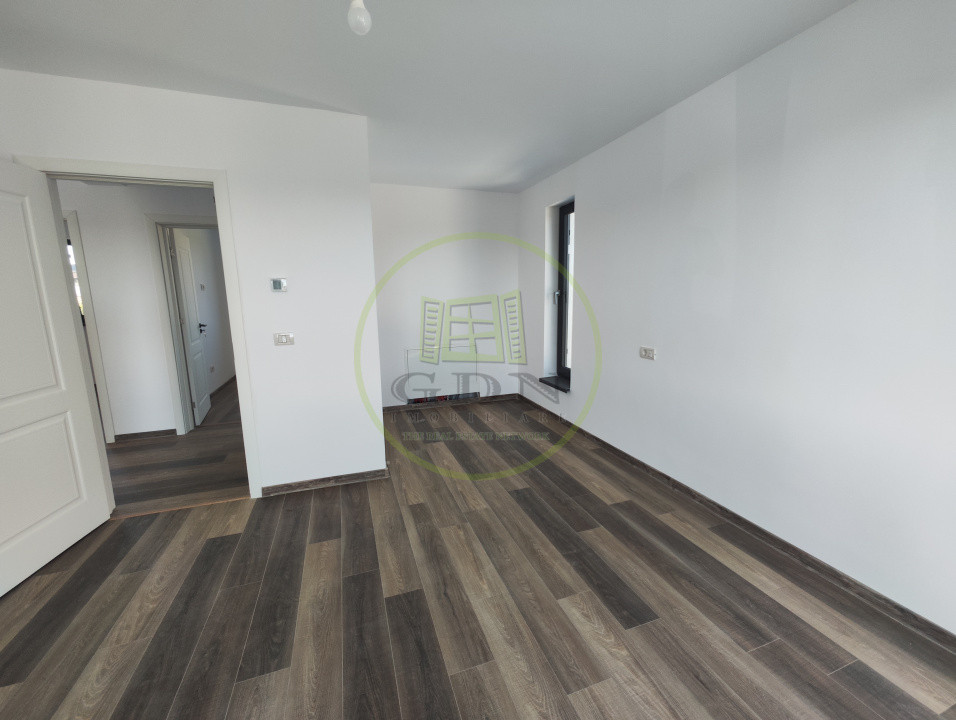 Casa 4 camere, teren 340 mp, Malu Mare, zona cartiere Veterani.