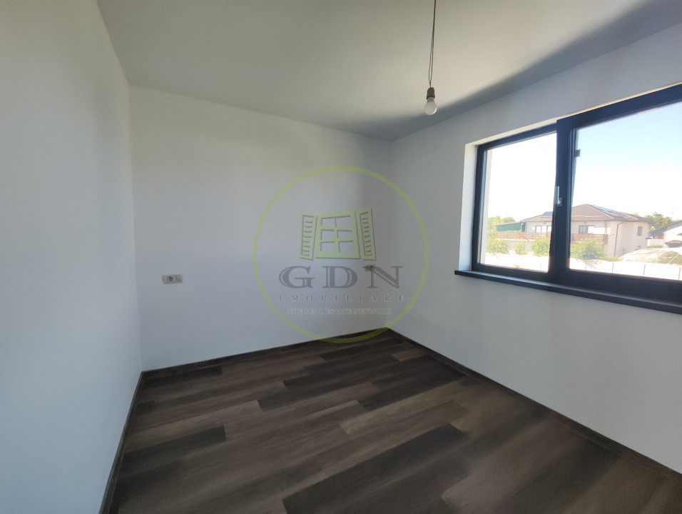 Casa 4 camere, teren 340 mp, Malu Mare, zona cartiere Veterani.