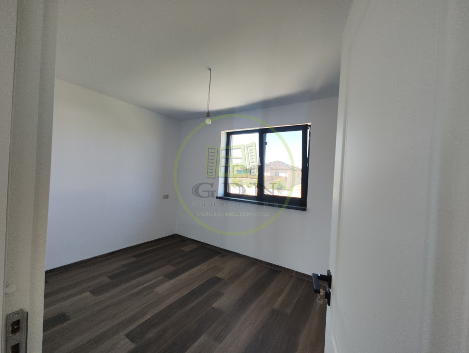 Casa 4 camere, teren 340 mp, Malu Mare, zona cartiere Veterani.