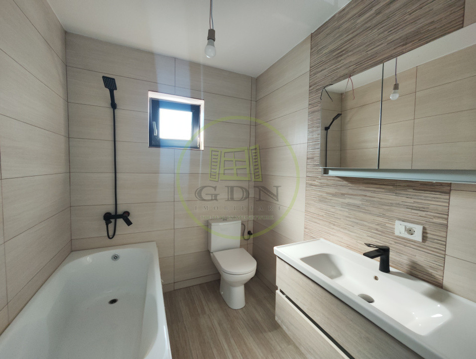 Casa 4 camere, teren 340 mp, Malu Mare, zona cartiere Veterani.