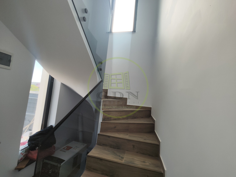 Casa 4 camere, teren 340 mp, Malu Mare, zona cartiere Veterani.