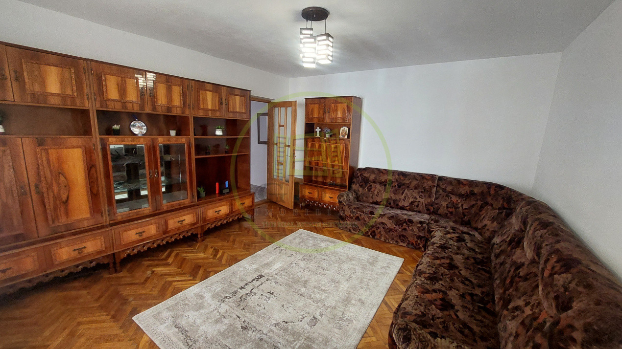 Apartament 3 camere, decomandat, 65 mp, cartier Siloz, zona Nanterre