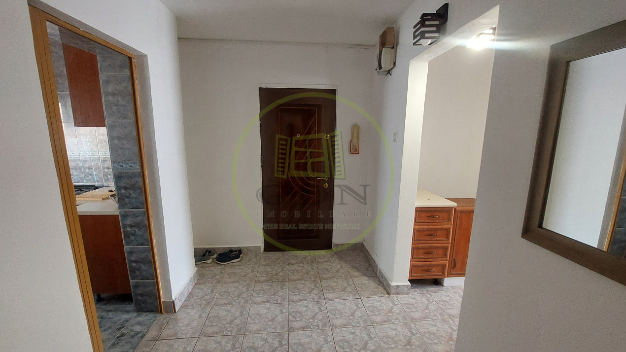 Apartament 3 camere, decomandat, 65 mp, cartier Siloz, zona Nanterre