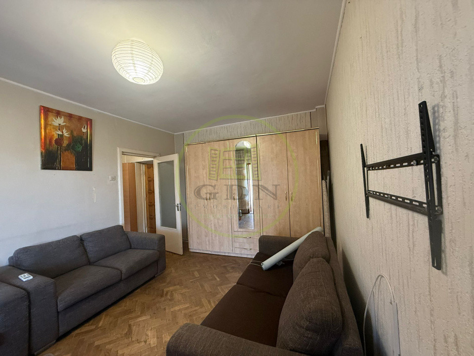 Apartament 3 camere, 80 mp, decomandat, Ultracentral, Zona CEC Bank