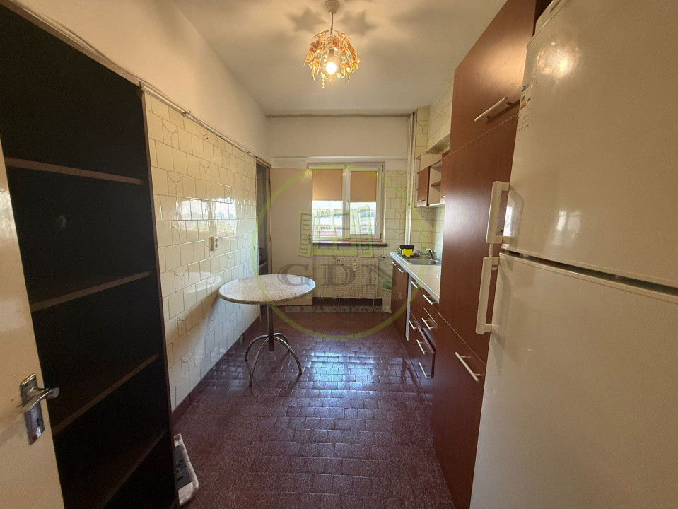 Apartament 3 camere, 80 mp, decomandat, Ultracentral, Zona CEC Bank