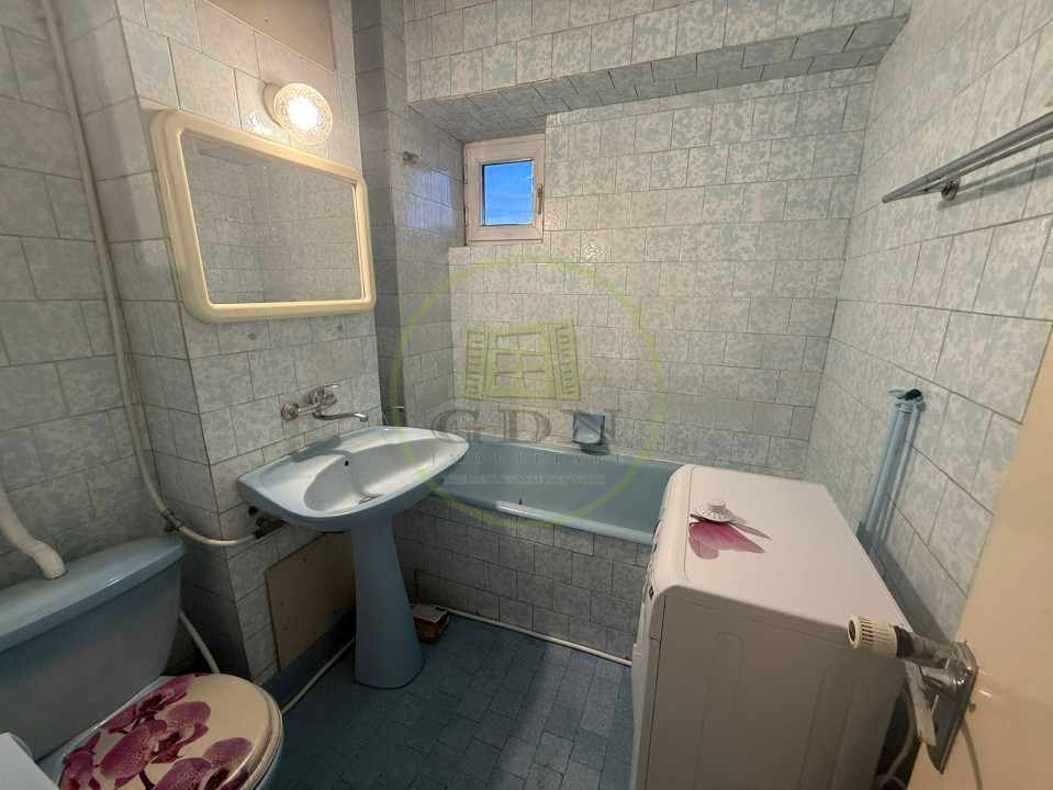 Apartament 3 camere, 80 mp, decomandat, Ultracentral, Zona CEC Bank