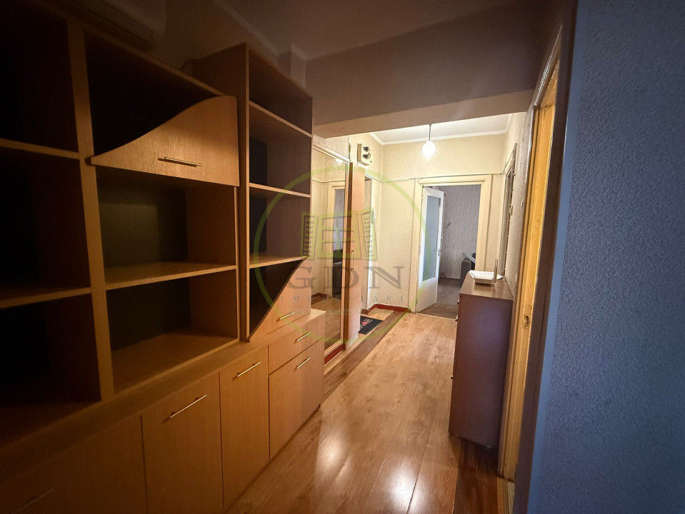 Apartament 3 camere, 80 mp, decomandat, Ultracentral, Zona CEC Bank