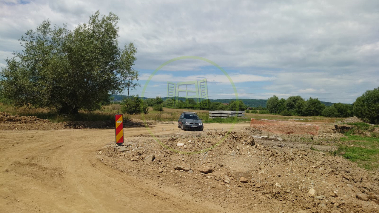 Teren extravilan 1800 mp Avrig