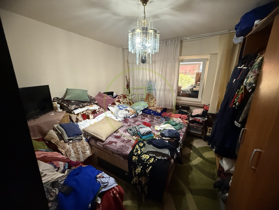 Apartament 3 camere, 95 mp, cartier Valea Roșie, zona Biserica 