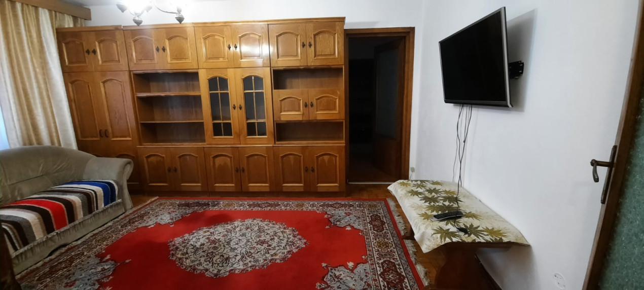 Apartament 65 mp utili, 3 camere, bloc izolat in Terezian.