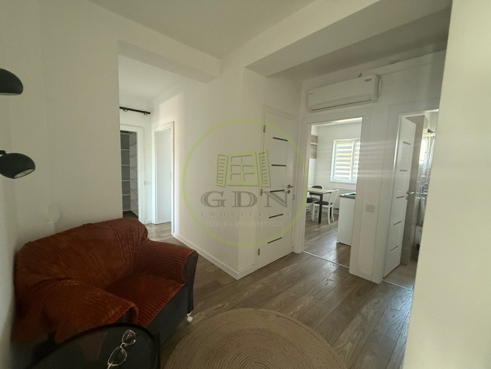 Apartament 4 camere, 90 mp, Cartierul 1 Mai, Zona Insula 