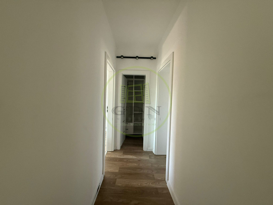Apartament 4 camere, 90 mp, Cartierul 1 Mai, Zona Insula 