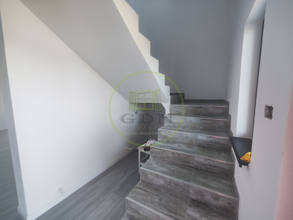 Casa 5 camere, teren 409 mp, Loc. Braniste, zona Manastire.