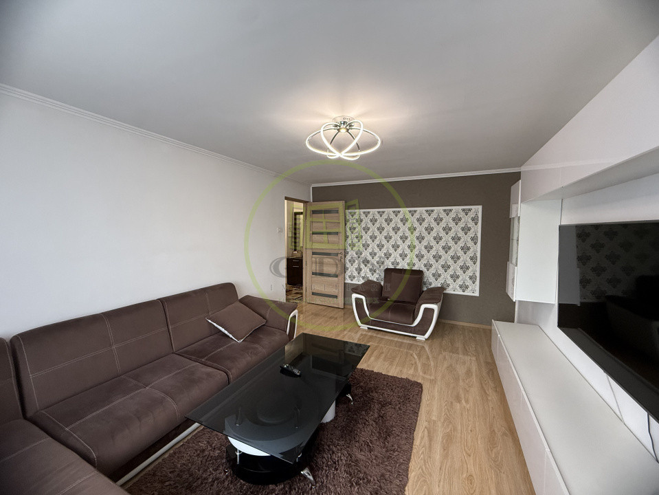 Apartament 3 camere, 64.34 mp, cartier Rovine, zona Biserică 