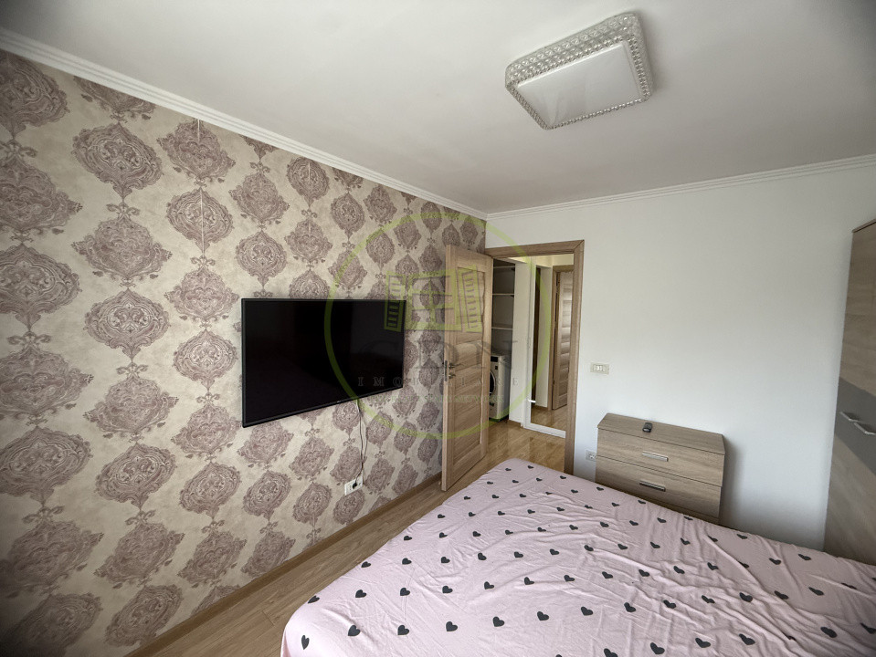 Apartament 3 camere, 64.34 mp, cartier Rovine, zona Biserică 