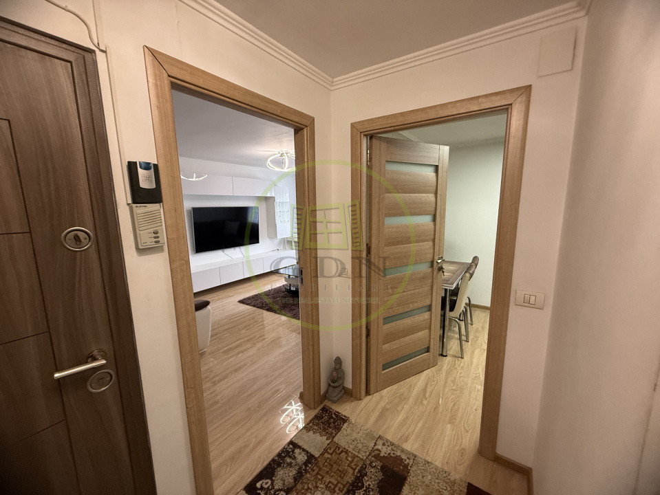 Apartament 3 camere, 64.34 mp, cartier Rovine, zona Biserică 