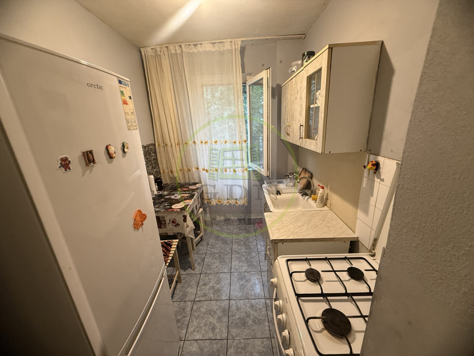 Apartament 2 camere, 41.9 mp, cartier Craiovita Nouă, zona Fortuna