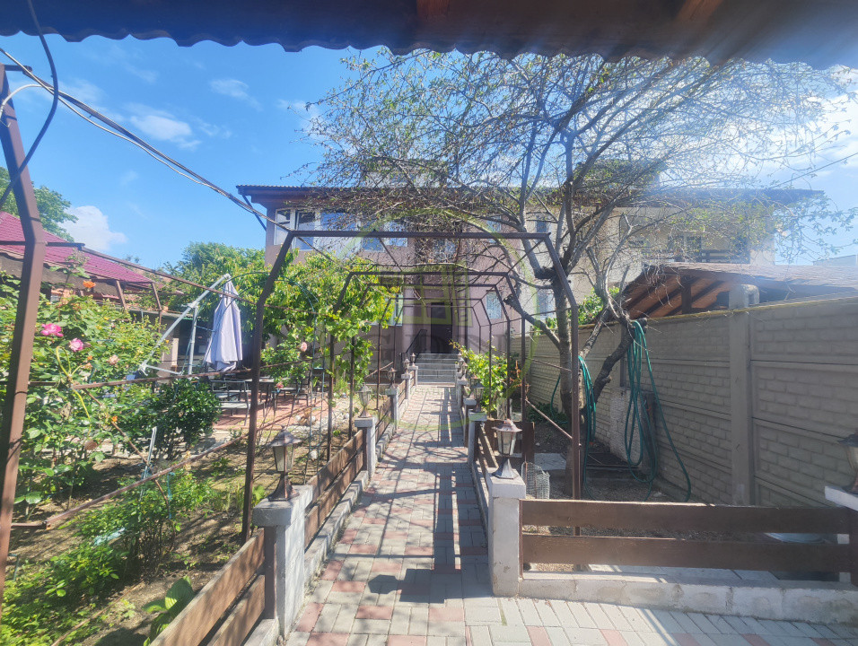 Casa 4 camere, teren 397 mp, Craiova, zona IPJ Dolj