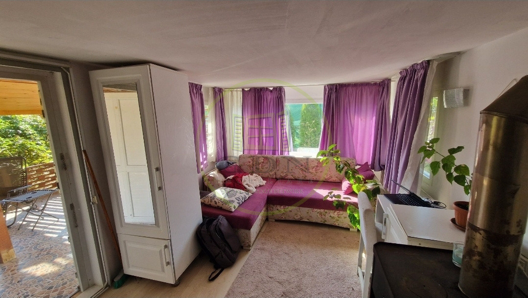 Casa de vanzare 96 mp+2200 mp teren, LOC. Colibi