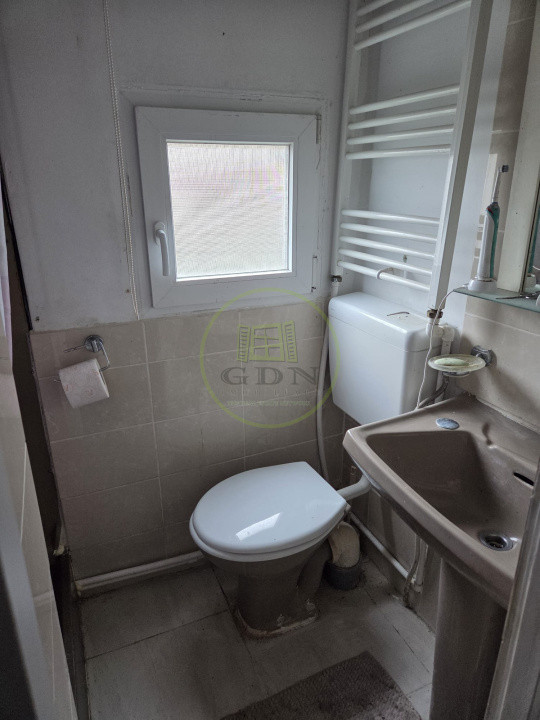 Casa de vanzare 96 mp+2200 mp teren, LOC. Colibi