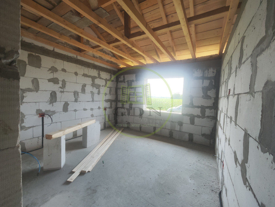Casa 4 camere, teren 402 mp, localitatea Isalnita.