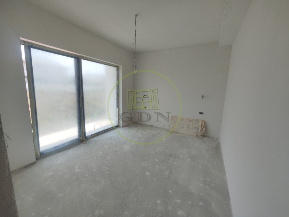 Casa 3 camere, teren 135 mp, Craiova, cartier Veterani
