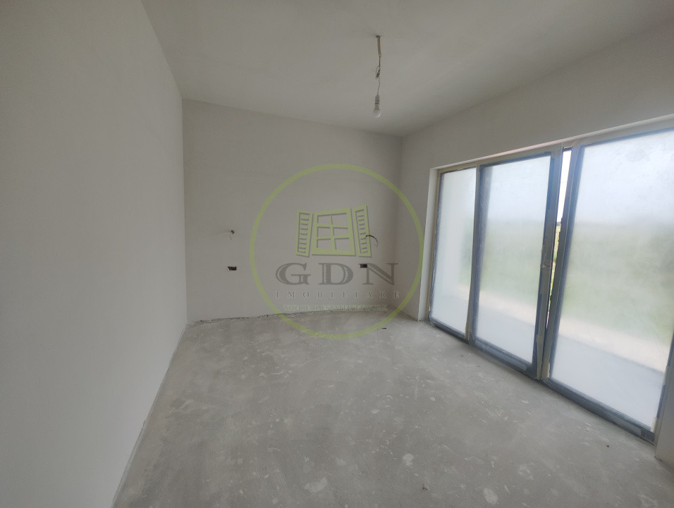 Casa 3 camere, teren 135 mp, Craiova, cartier Veterani