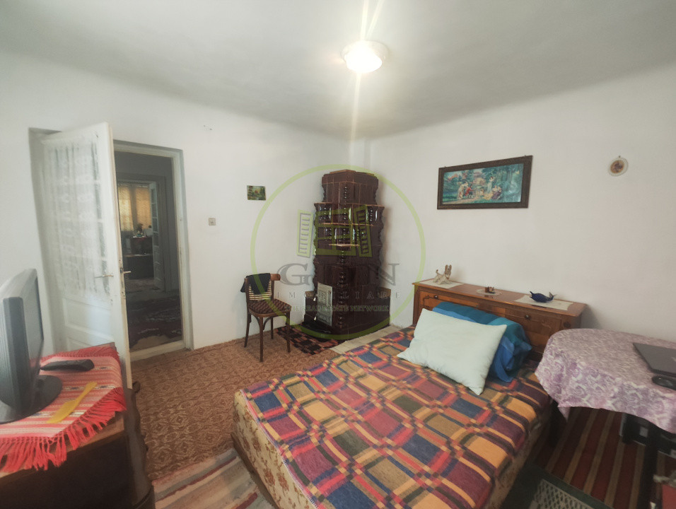 Casa 3 camere, teren 1285 mp, Mofleni, zona parcul Tineretului