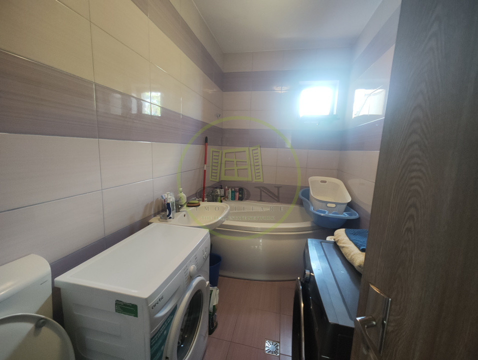Casa 3 camere, teren 202 mp, Malu Mare, zona Damila.