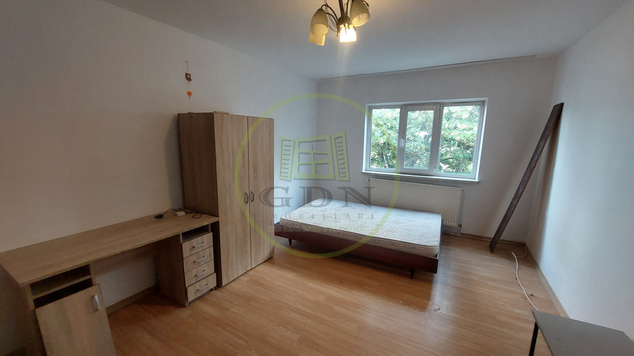Apartament doua camere decomandat, Cartier Garii, zona Posta