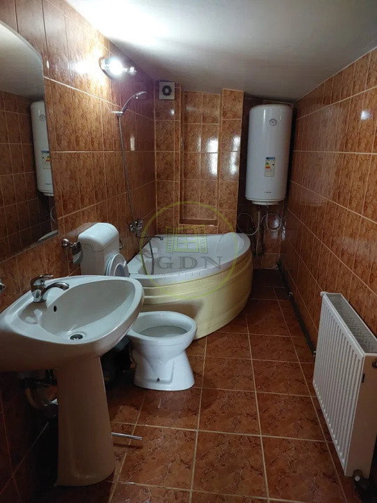 🌿 Confort și spațiu – Casă de închiriat cu 3 dormitoare și curte