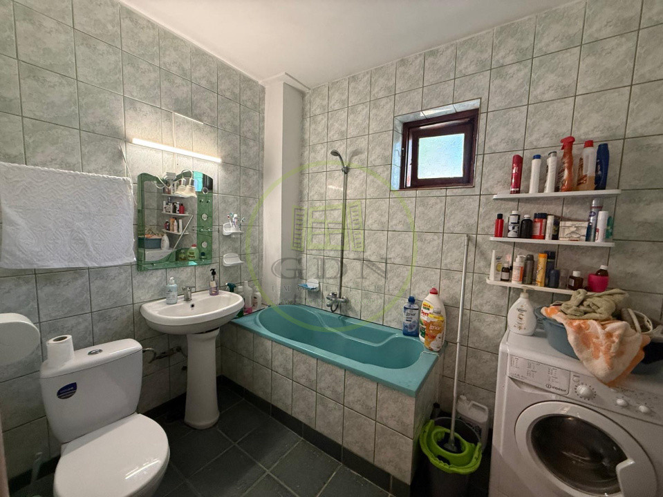Casa P+1+M , 168mp utili, 181mp teren, zona Piata Mare