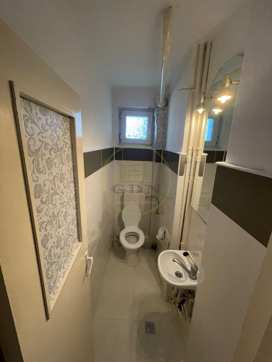 Apartament cu 4 camere de vânzare - Reghin - etaj 1