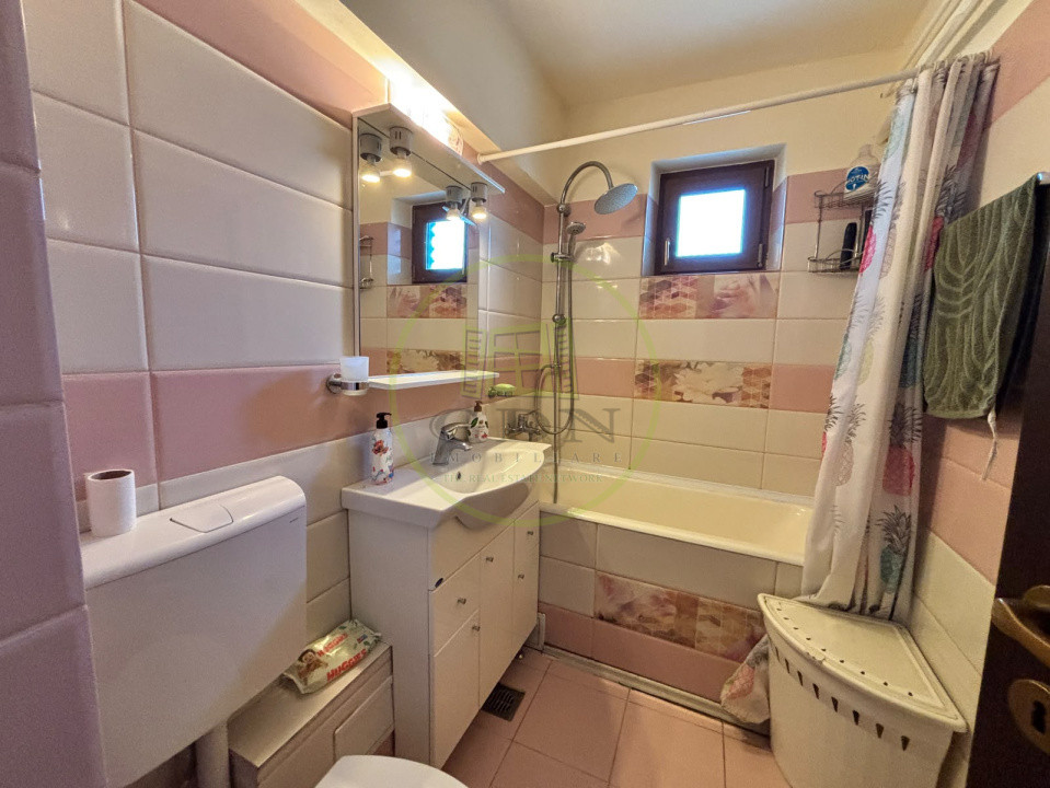 Apartament 3 camere, 77,29 mp, Centru, zona Ramada Plaza