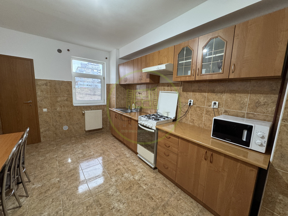 Vânzare ap. cu 2 camere, 65 mp., cu garaj, Calea Turzii