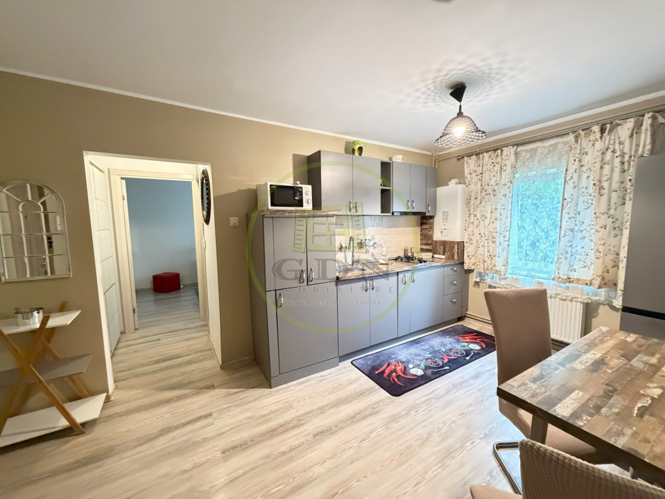 Apartament 2 camere decomandat de închiriat – Centrul Civic