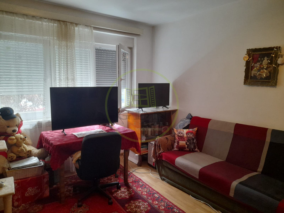 Apartament 2 camere etaj1  de vanzare  strada Mihai Eminescu Fagaras jud. Brasov