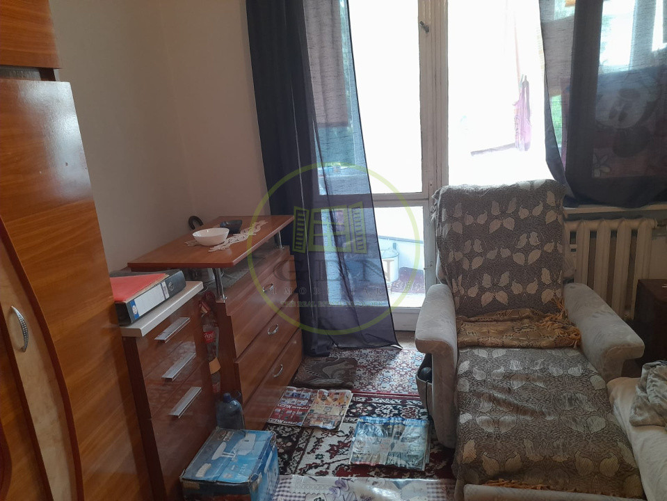 Apartament 2 camere etaj1  de vanzare  strada Mihai Eminescu Fagaras jud. Brasov