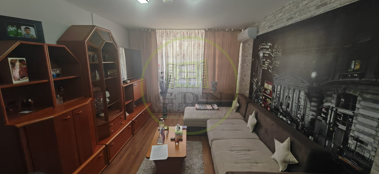 Apartament 3 camere, decomandat, 66 mp, Craiovita Noua, zona Penny