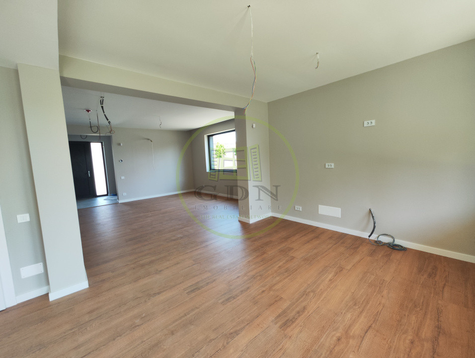 Casa premium 4 camere, teren 250 mp, Craiova, cartier Veterani