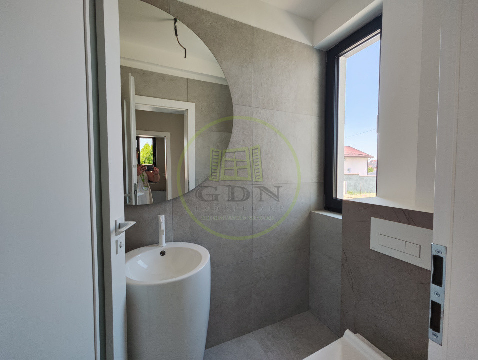 Casa premium 4 camere, teren 250 mp, Craiova, cartier Veterani