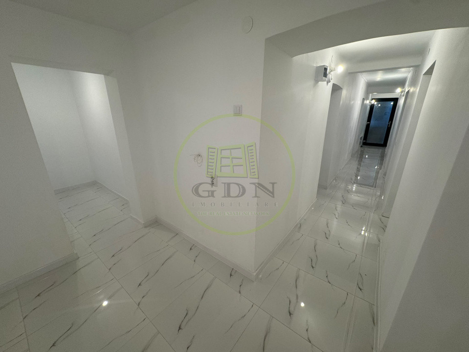 Apartament 3 camere, decomandat, 110.55 mp, Centru, zona Catedrala Sf. Dumitru